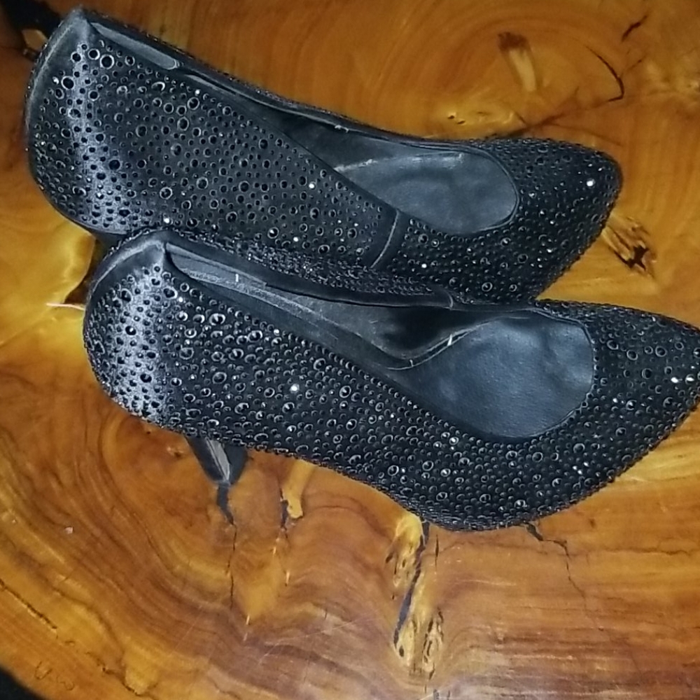 Shoes  use good condition  size  7 1/2